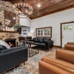 Black Mtn Escape w Hot Tub & Fire Pit