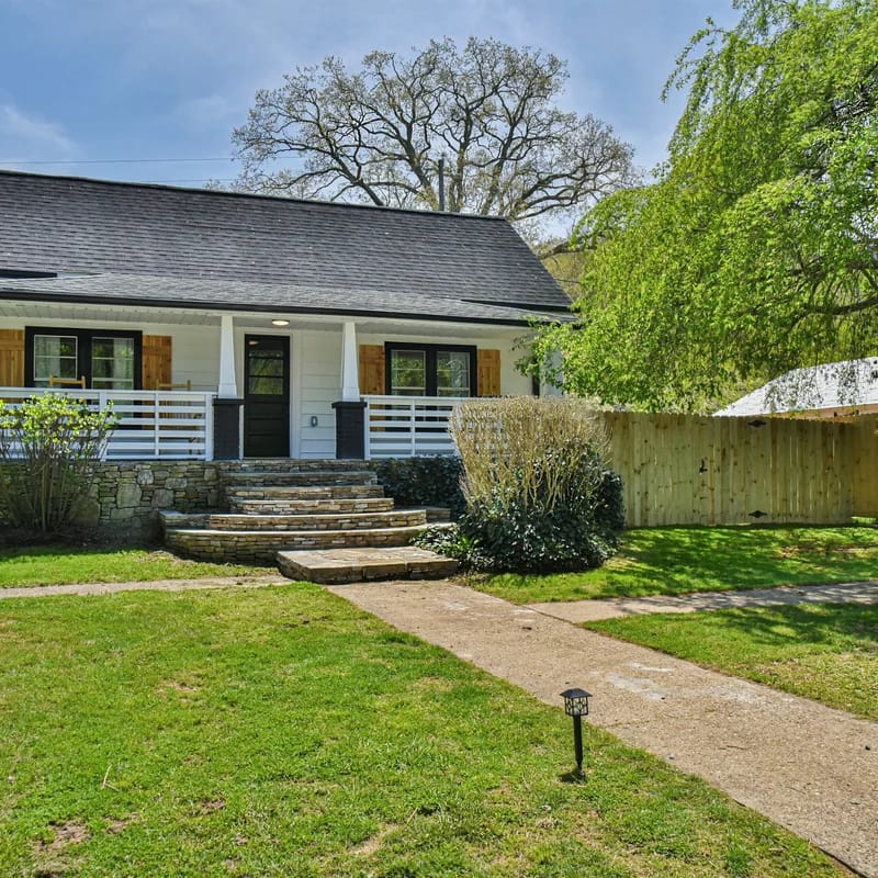 The Spruce House - Pet Friendly Home in Swannanoa NC